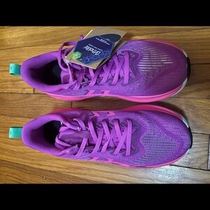 ASICS superblast size 38 NEW